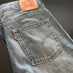 Levi's 514 100% cotton straight fit jeans 29